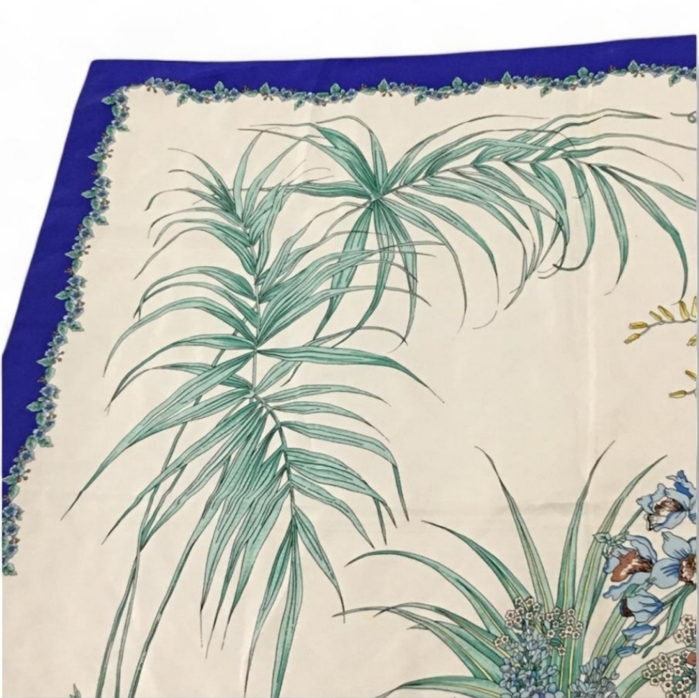 Vintage GUCCI Flora Flower Bouquet 100% Silk Italian Scarf, VITTORIO ACCORNERO - Picture 2 of 8